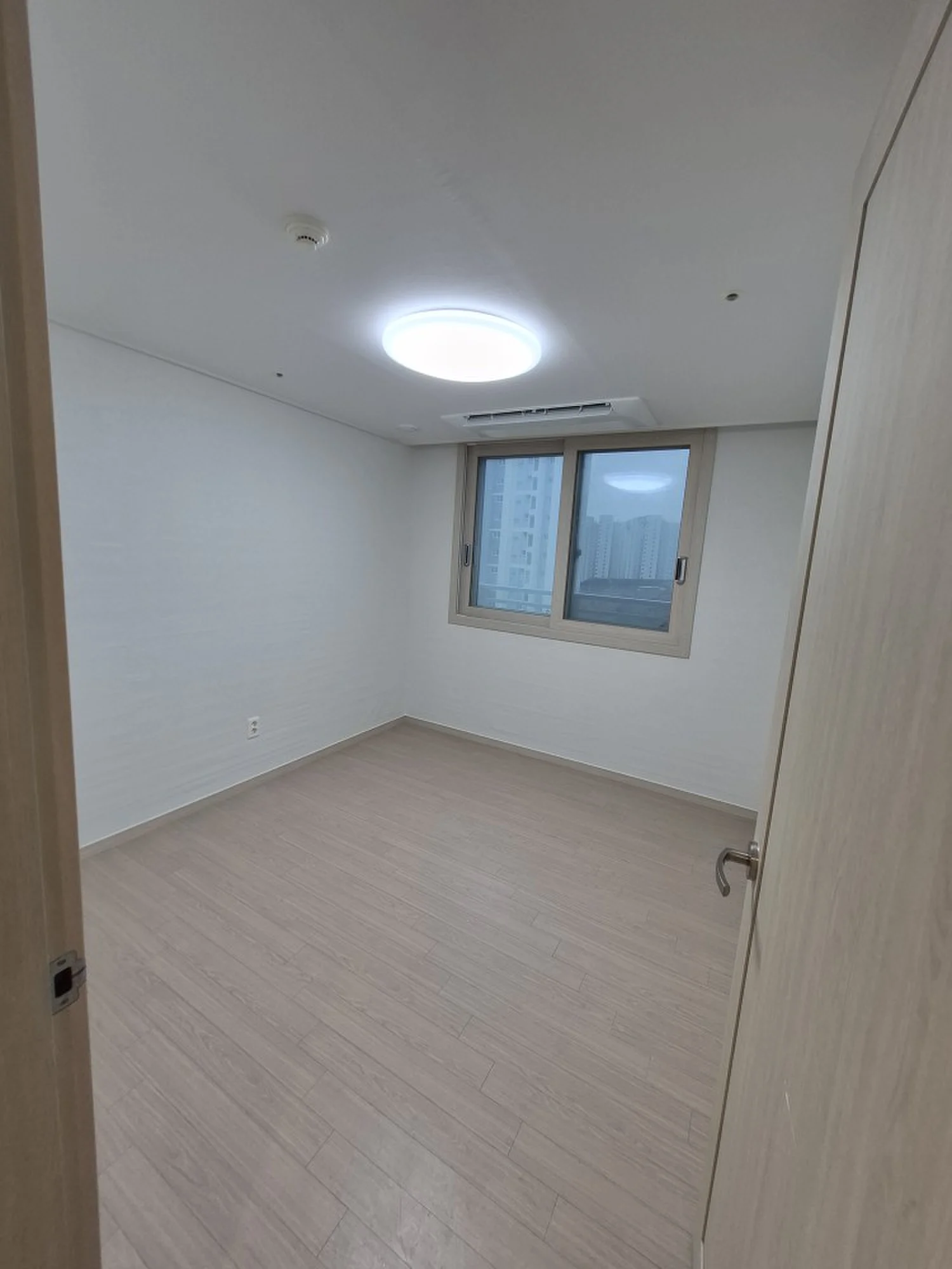 일산 덕양구 인테리어시공 필름 및 도배 시공 현장 2 순인테리어